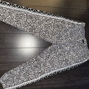 French Connection size 12 comfy Black and White Patterned Pants